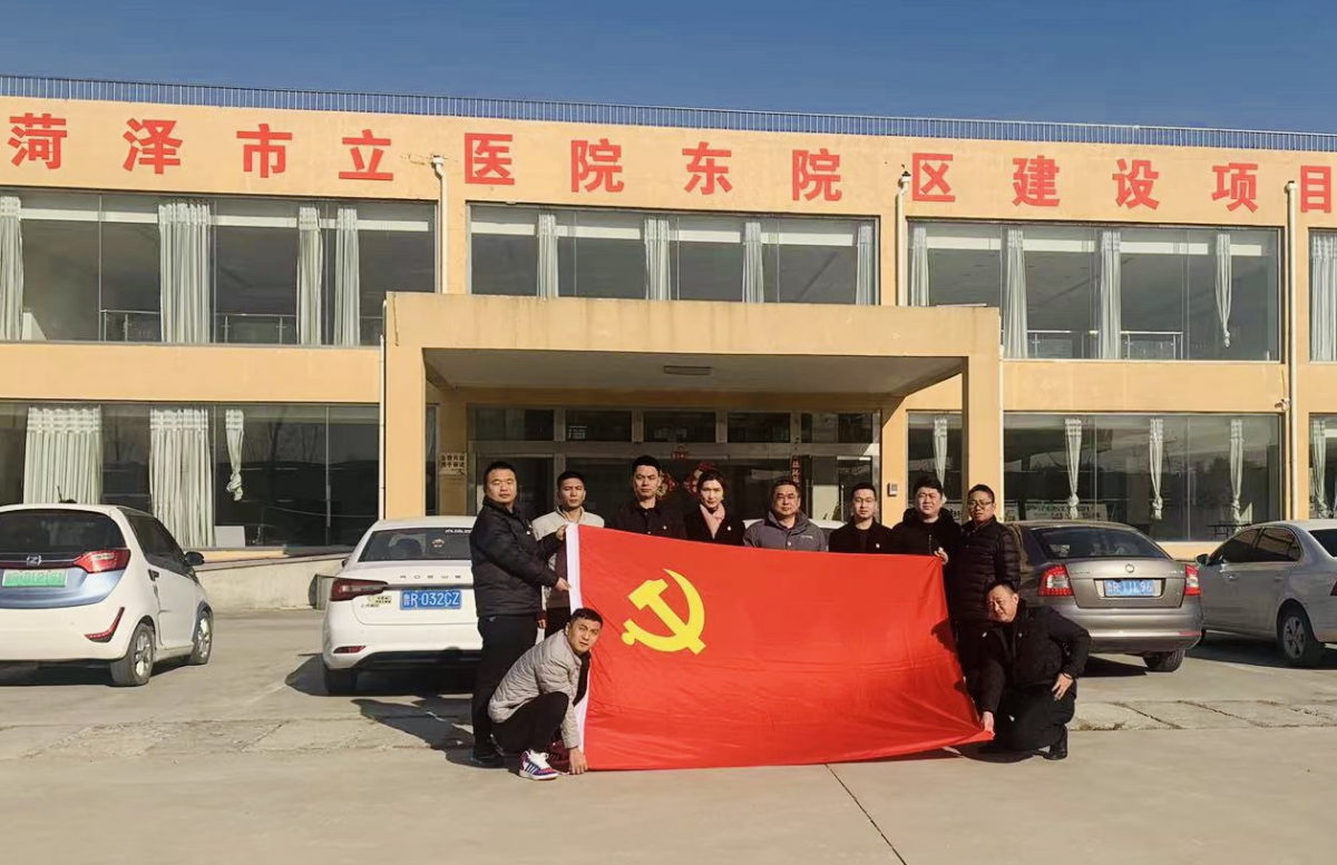 讓黨旗在工地一線高高飄揚(yáng)