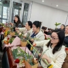 “花香滿溢·悅享芳華”插花主題活動
